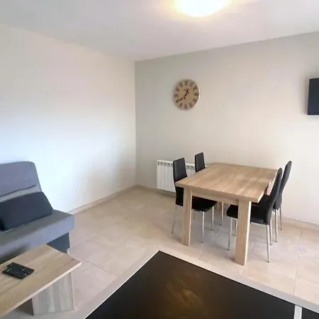 Olimpe 2 8 Appartement Roses